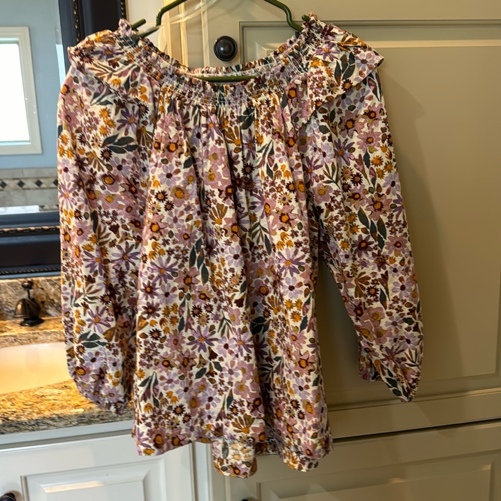 COPY - NWOT L 3/4 length sleeve